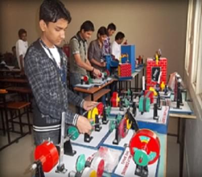 Vidhyadeep Institute of Management and Technology Surat Labs photo 4